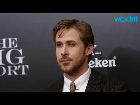 VIDEO : Ryan Gosling Dishes On His Daughter's First Christmas