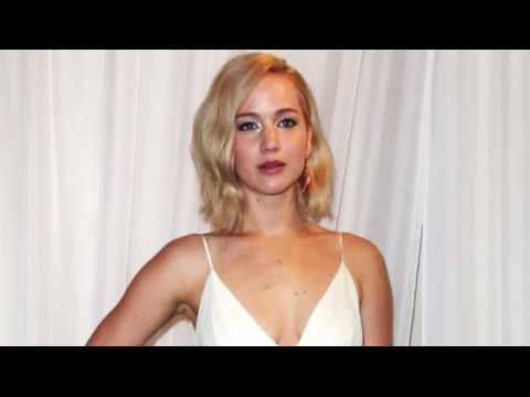 VIDEO : Jennifer Lawrence Hates Singing in Her Movies
