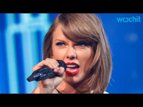 VIDEO : Taylor Swift Reveals the Forthcoming Release of Her Concert Film