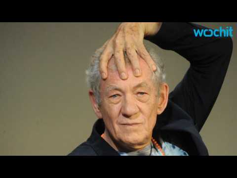 VIDEO : Ian McKellen Opens up About His Life as a Gay Man