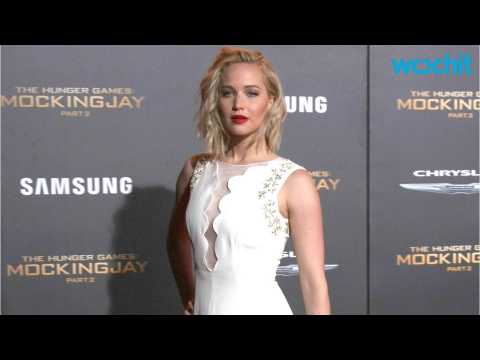 VIDEO : Jennifer Lawrence Opens Up: ?I?m Officially a Virgin?