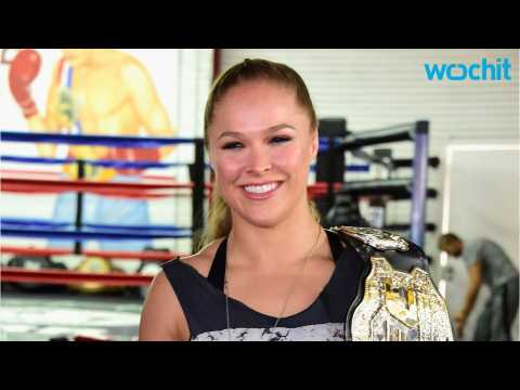 VIDEO : Ronda Rousey Will Be Hosting SNL Soon