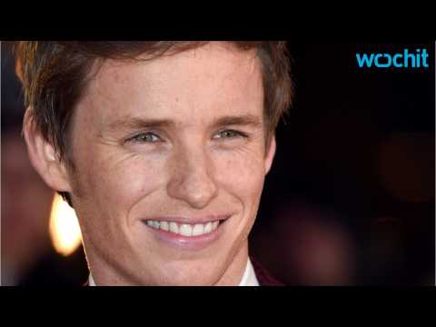 VIDEO : Eddie Redmayne Does One Amazing Thing For Some Lucky London Students