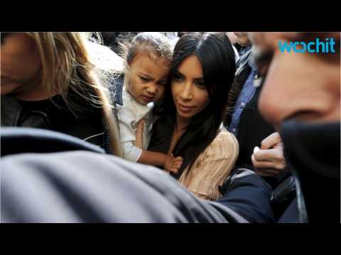 VIDEO : Kim Kardashian Shares Photo of Her Children Holding Hands