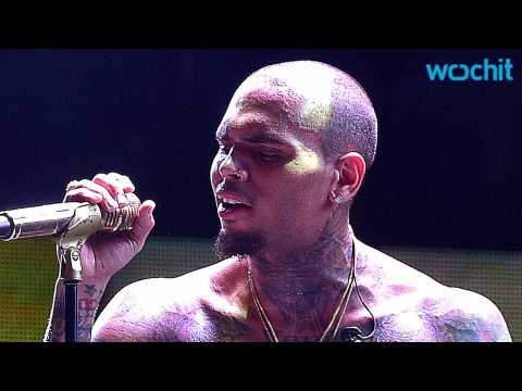 VIDEO : Police Arrests an Intruder Arrested Outside Chris Brown' Home