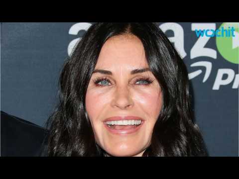 VIDEO : Didi Courteney Cox and Will Arnett Actually Go on a Date?