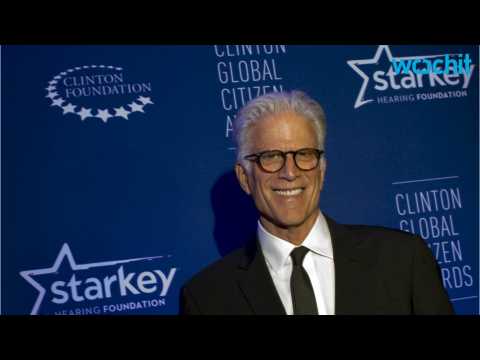 VIDEO : New Sitcom Pairs Kristen Bell With Ted Danson