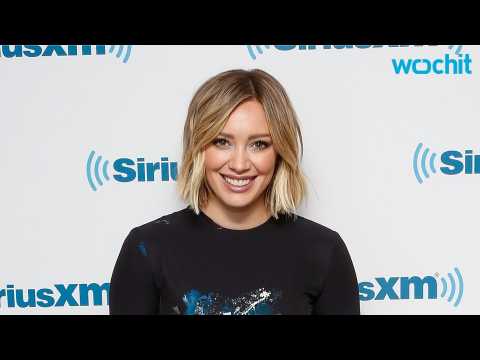 VIDEO : Hilary Duff Mourns the Passing Of Her Dog