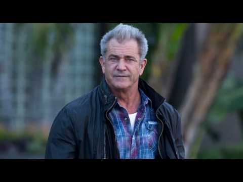 VIDEO : Mel Gibson Says Things Are 'Fantastic' Between Him and Ricky Gervais