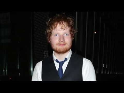 VIDEO : Ed Sheeran a donné un concert pour seulement 2 dollars mais personne n'est venu