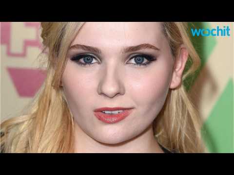 VIDEO : Dirty Dancing Musical Will Put Abigail Breslin In A Corner
