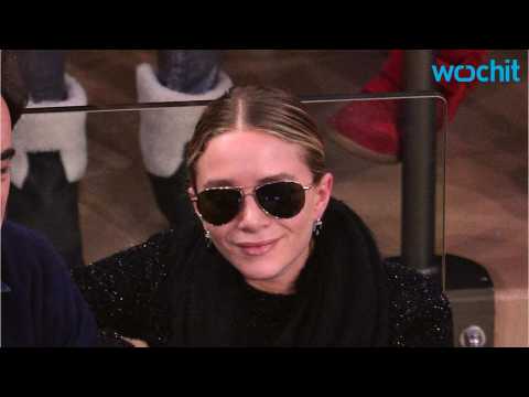 VIDEO : Mary-Kate Olsen Seen for the First Time Since Marrying Olivier Sarkozy