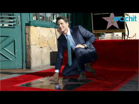 VIDEO : Rob Lowe Honored With Walk of Fame Star