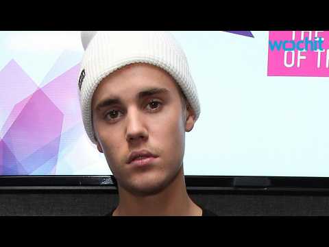 VIDEO : Justin Bieber Had Police Called His Hotel Room After a Gig in London