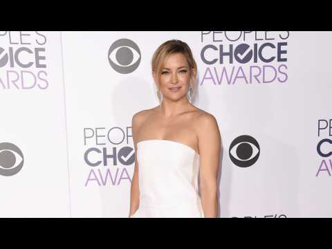 VIDEO : Kate Hudson Leads Best Dressed in White Hot Jumpsuit!