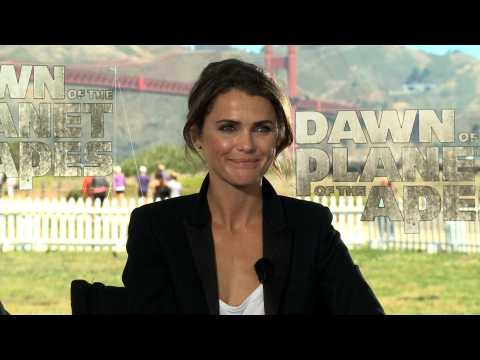 VIDEO : Keri Russell 'expecting a baby with Matthew Rhys'