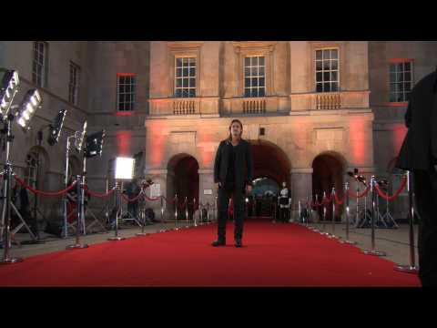 VIDEO : Brad Pitt aux Golden Globes sans Angelina ?