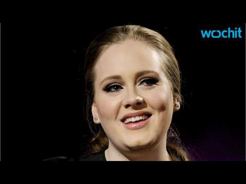 VIDEO : Adele's 25 is Breaking Record Sales in the U.K