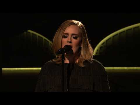 VIDEO : Adele to perform at the 2016 Brit Awards
