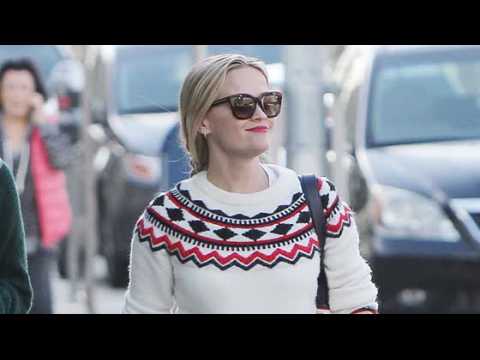 VIDEO : Reese Witherspoon Seems Happily Married Amid Separation Rumors