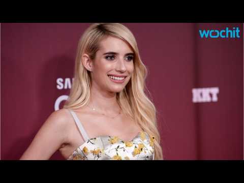 VIDEO : Emma Roberts Talks Going Unretouched and Her Bra Size