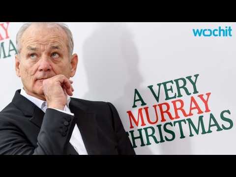 VIDEO : George Clooney and Bill Murray Get in the Holiday Spirit