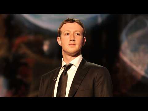 VIDEO : Mark Zuckerberg's Baby Has Star Wars Fever!