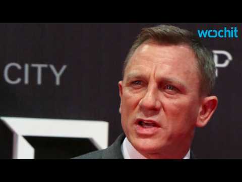 VIDEO : Daniel Craig Stars in 'Star Wars: The Force Awakens'