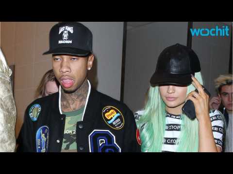 VIDEO : Kylie Jenner and Tyga Can't Keep Their Hands Off of Each Other
