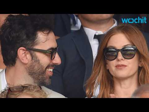 VIDEO : Sacha Baron Cohen and Wife Isla Fisher Make a Generous Donation to Two Charities Helping Syr
