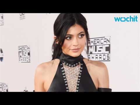VIDEO : Kylie Jenner Debuts New Tattoo and News of Stalker