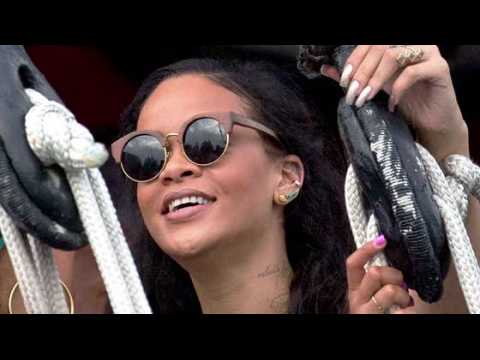 VIDEO : Rihanna: It's a Pirate's Life for Me!