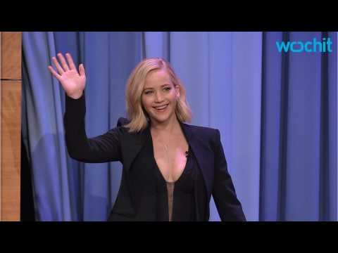 VIDEO : Actress Jennifer Lawrence Hates New Year's Eve, Just Like the Rest of Us