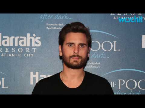 VIDEO : Scott Disick Spotted With Black Eye While Out to Lunch
