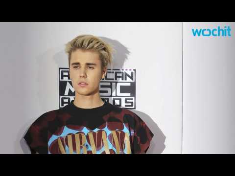 VIDEO : Justin Bieber Might Be in Trouble for His Graffiti Promotional Marketing