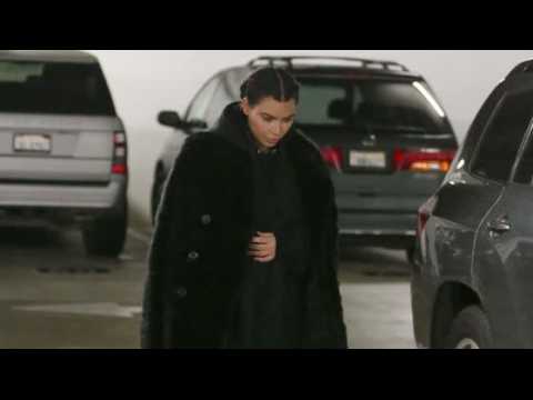VIDEO : Kim Kardashian Makes First Appearance of 2016