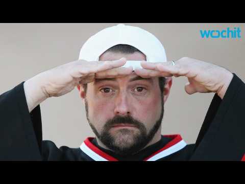 VIDEO : CW Announces Kevin Smith To Direct An Episode of The Flash That Will Air in May