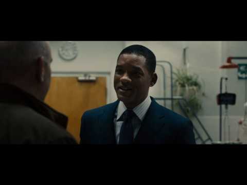 VIDEO : Will Smith makes an impression in 'Concussion'