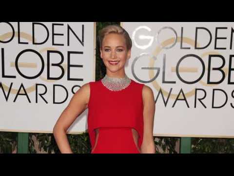 VIDEO : Jennifer Lawrence Takes Heat For Embarrassing Foreign Journalist