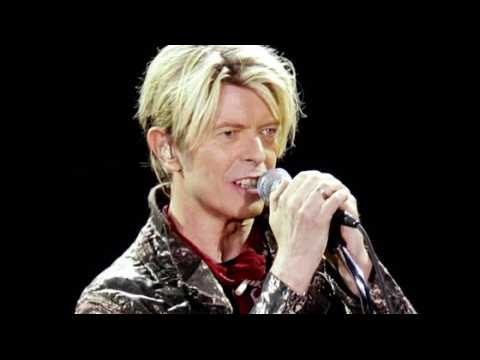 VIDEO : David Bowie Dies of Cancer at Age 69