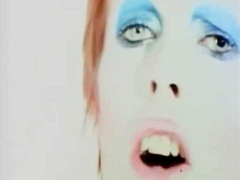 VIDEO : Exclu Vido : Hommage  David Bowie : Ses plus grands succs !