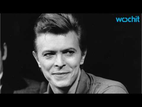 VIDEO : Kanye West and Other Celebrities Remember David Bowie