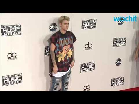 VIDEO : Justin Bieber Spent $25K Per Night at the Versace Mansion
