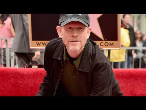 VIDEO : Ron Howard's Sweet Father Daughter Moment at Walk of Fame Ceremony!