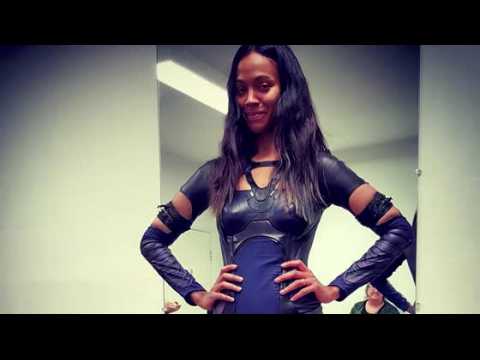 VIDEO : Zoe Saldana Fits Into Old Skintight Costume After Having Twins