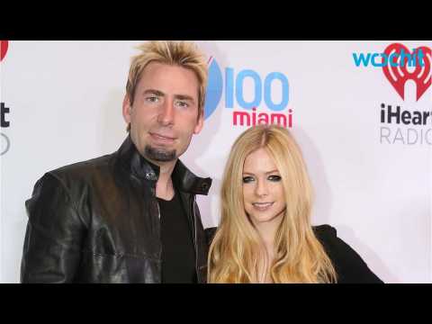 VIDEO : Friendly Exes Avril Lavigne and Chad Kroeger Reunite for Night Out in Hollywood