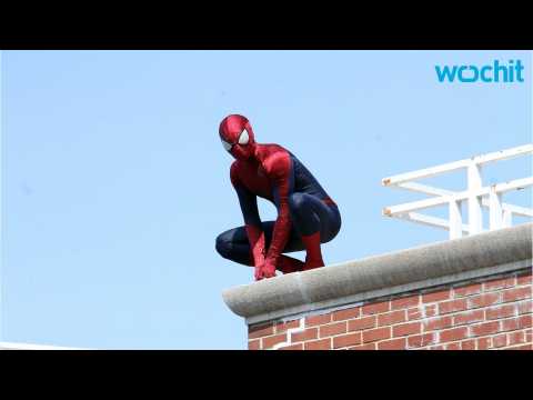 VIDEO : Tom Holland: I Found Out I Was Spider-Man On The Internet