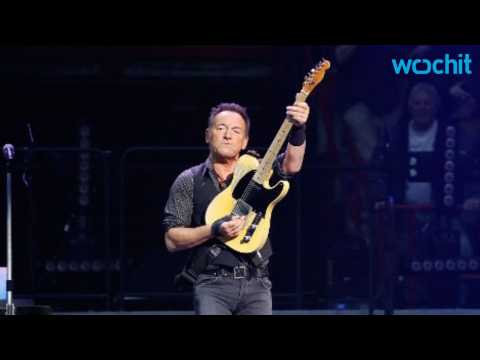 VIDEO : Bruce Springsteen to Release Autobiography This Fall