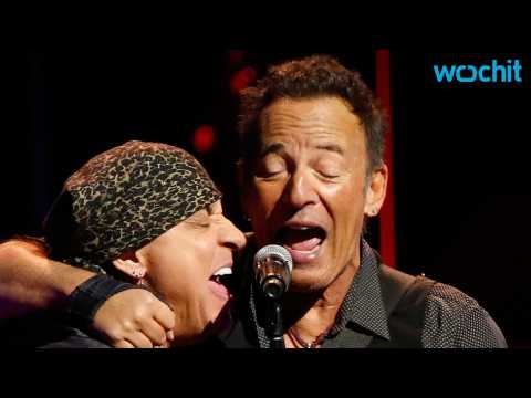 VIDEO : What Can We Expect From Bruce Springsteen's Autobiography