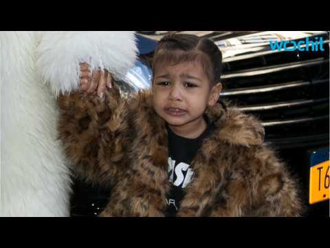 VIDEO : North West Catches Snowflakes In NYC